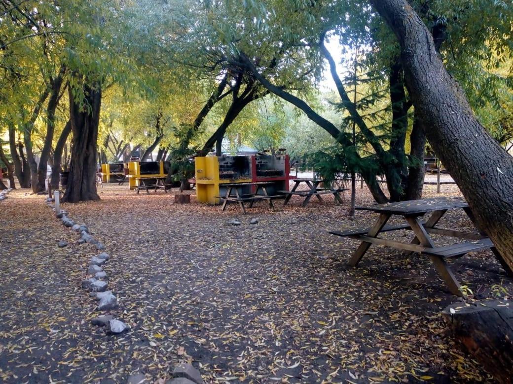 אל קלפטה Camping Y Hostal El Ovejero מראה חיצוני תמונה